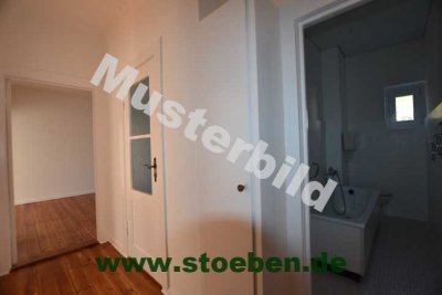 Renovierte 2,5-Zimmer-Wohnung mit Wannenbad im Hochparterre, Lübeck, St. Gertrud - OTTO STÖBEN GmbH