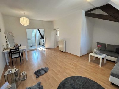 Bezugsfreie 3-Zimmer-Wohnung mit Garage WG geeignet in Steißlingen