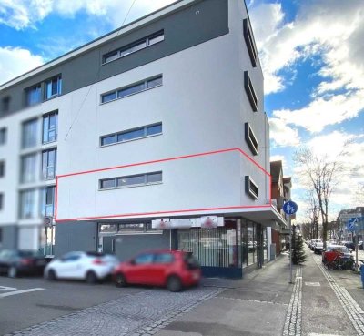 Fellbach: Neuwertige 2-Zimmerwohnung inklusive Tiefgaragenstellplatz im Herzen der Stadt