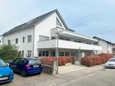 Zentral gelegene 4-Zimmer-Wohnung am Bodensee: Moderne Wohnidylle mit traumhaftem Ausblick