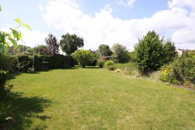 Kaufpreissenkung - Ebenerdiges Reihenendhaus in Gifhorn-Süd + großer Garten + Dachgeschossausbau