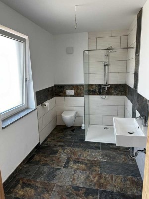 Neubau 2 Zimmer Wohnung oder Büro incl 2 Außenstellplätzen