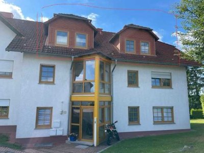 Ansprechende 3-Zimmer-DG-Wohnung mit Balkon in 34626 Neukirchen