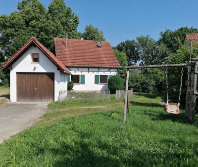Charmantes 5-Zimmer-Einfamilienhaus mit Garten und Garage in zentraler Lage in Aßmannshardt