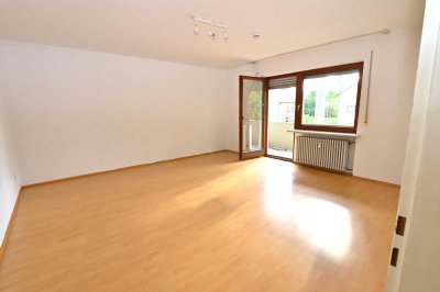 Sonnige 1 ZKB Wohnung, Balkon, PKW-Stellplatz möglich - in Augsburg-Hochzoll Nähe Bahnhof