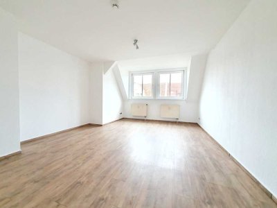 Geräumige & gut geschnittene 3,5-Raum-Maisonettewohnung nahe Zentrum mit Tageslichtbad u. Gäste-WC!