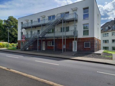 Exklusive 2 ZKB Wohnung mit Balkon auf der Niederberger Höhe