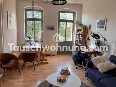 Tauschwohnung: Altbau, Flügeltüren und 2 Balkone