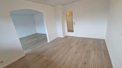 Stilvolle, vollständig renovierte 3,5-Zimmer-Wohnung mit Balkon und EBK in Ehningen