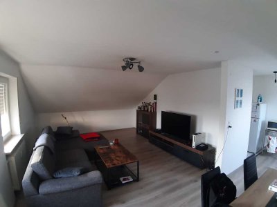 Ansprechende 3-Zimmer-DG-Wohnung in Adelsdorf