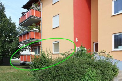 bezugsfreie 3-Raum-Erdgeschosswohnung mit Eckbalkon und Garage