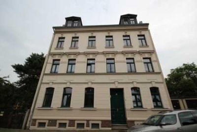 1.OG-Wohnung im sanierten Altbau auf ca. 54m² mit Balkon.