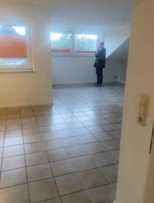 Nachmieter gesucht „helle 3 Zimmer Wohnung in Köln Porz“