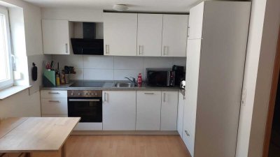 Attraktive 2-Zimmer-Wohnung mit neuer Einbauküche und frisch renovierter Terrasse