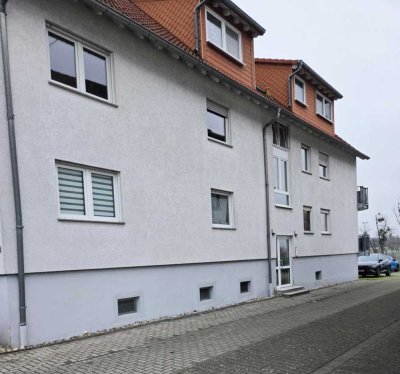 3-Zimmer-Wohnung in Altenstadt mit Küche und Parkplatz