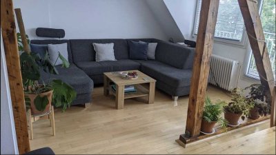 Exklusive 3-Zimmer-Wohnung (nur 1 Schlafzimmer) mit 2 Balkons in Bilk Düsseldorf