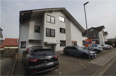 "Charmante 2-Zimmer-Wohnung mit Stellplatz in 63517 Rodenbach/ WE 04