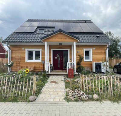 Neues Haus im modernen Landhausstil mit PV-Anlage +Garantie