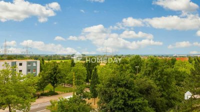 Bezugsfreie 3-Zimmer-Wohnung mit EBK und tollem Ausblick von der Loggia