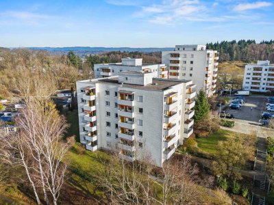 gepflegte, sonnige 2-Zimmer-Wohnung 
mit schöner Aussicht und Lift