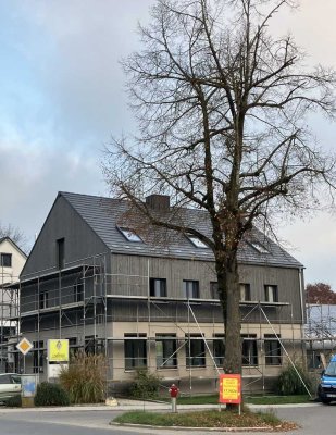 Neu ausgebaute  3-Raum-DG-Wohnung mit Balkon in Petershausen