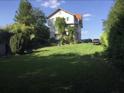 Schöne 1-Zimmer-Souterrain-Wohnung mit Terrasse und EBK in Kressbronn am Bodensee