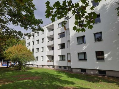 Ruhige, gut geschnittene  2- Zimmer Wohnung mit Kfz-Stellplatz