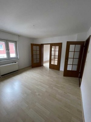 Attraktive und vollständig renovierte 4-Zimmer-Maisonette-Wohnung mit Balkon in Mannheim