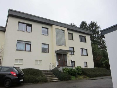 Ansprechende 2-Zimmer-Erdgeschosswohnung mit guter Innenausstattung mit Balkon in Cronenberg