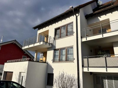 2-Zimmer-Wohnung im OG mit Balkon und EBK in Esslingen Hegensberg