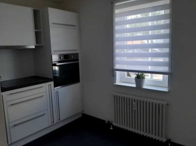 2 Zimmer Erdgeschoss-Wohnung mit Terrasse & Garten incl. Einzelgarage und Stellplatz !