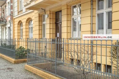 IMMOBERLIN.DE - Charmante Altbauwohnung mit Balkon + Pkw-Stellplatz beim Schlosspark Sanssouci