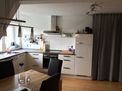 Vollständig renovierte 2-Zimmer-Dachgeschosswohnung mit Terrasse und EBK in Fulda