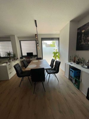 Schöne, geräumige ein Zimmer Wohnung in Neuwied (Kreis), Raubach. Ohne Möbel!