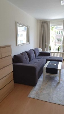 Von Privat ! Schicke Single-Wohnung in Düsseldorfer Altstadt in Rheinnähe !