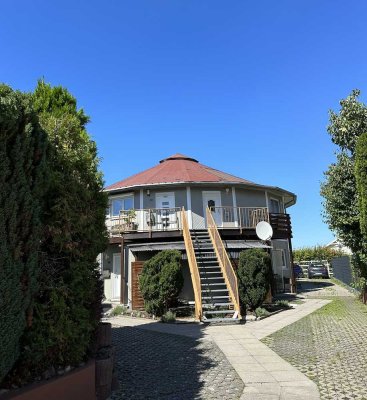 Traumhafte Wohnung mit Wintergarten, moderner Küche & unverbaubarem Fernblick!