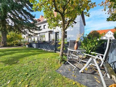 Modernes Stadthaus mit Garten im Erfurter Dichterviertel