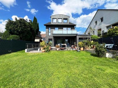 Luxuriöses Zwei- Dreifamilienhaus mit Interieur in Top-Lage!