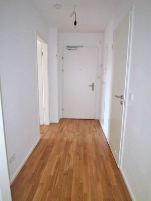 Moderne 2 Zimmer Wohnung mit verglaster Loggia, Parkett, hochwertiger EBK