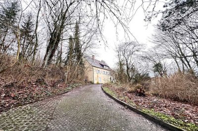 Ein verborgenes Juwel wartet auf neues Leben – Ihre Traumimmobilie mit vielen Möglichkeiten!