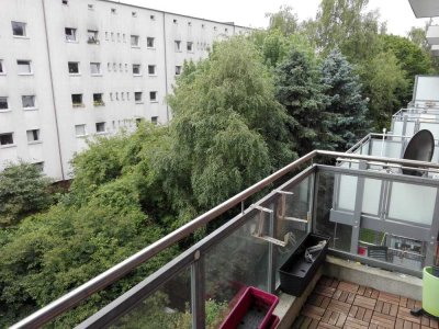 Stilvolle, gepflegte 3-Zimmer-Wohnung mit Balkon und EBK in Dulsberg, Hamburg