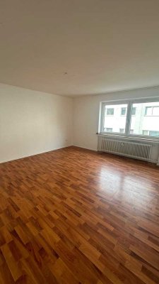 Schöne 3,5 Zimmer Wohnung !