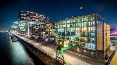 Top aufgeteilte 3-Zimmer-Wohnung mit Rheinblick und zwei Badezimmern, Rheinauhafen