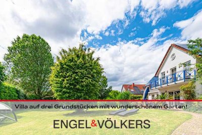 Repräsentative Villa auf drei Grundstücken mit Garten und vielen Extras in gesuchter Lage!