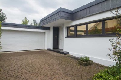 Topfgepflegter Bungalow mit großem Garten in Leichlingen