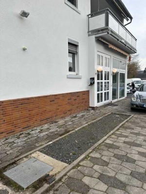 Geräumiges 8-Raum-Einfamilienhaus mit EBK in Ober Mörlen Ober-Mörlen