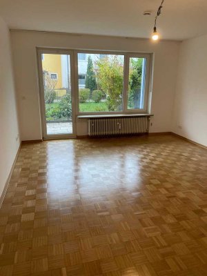 Geschmackvolle 3-Raum-EG-Wohnung mit Terrasse in Eichenau