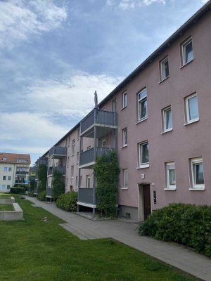 3 ZKB mit Balkon in verkehrsgünstiger Lage!