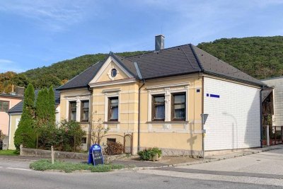 [06455] Häuschen zum Renovieren in Berndorf