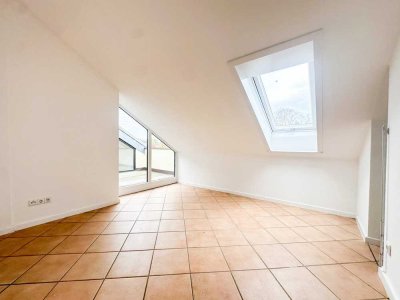 Wohlfühloase unter dem Dach - 2 Zimmer mit Balkon